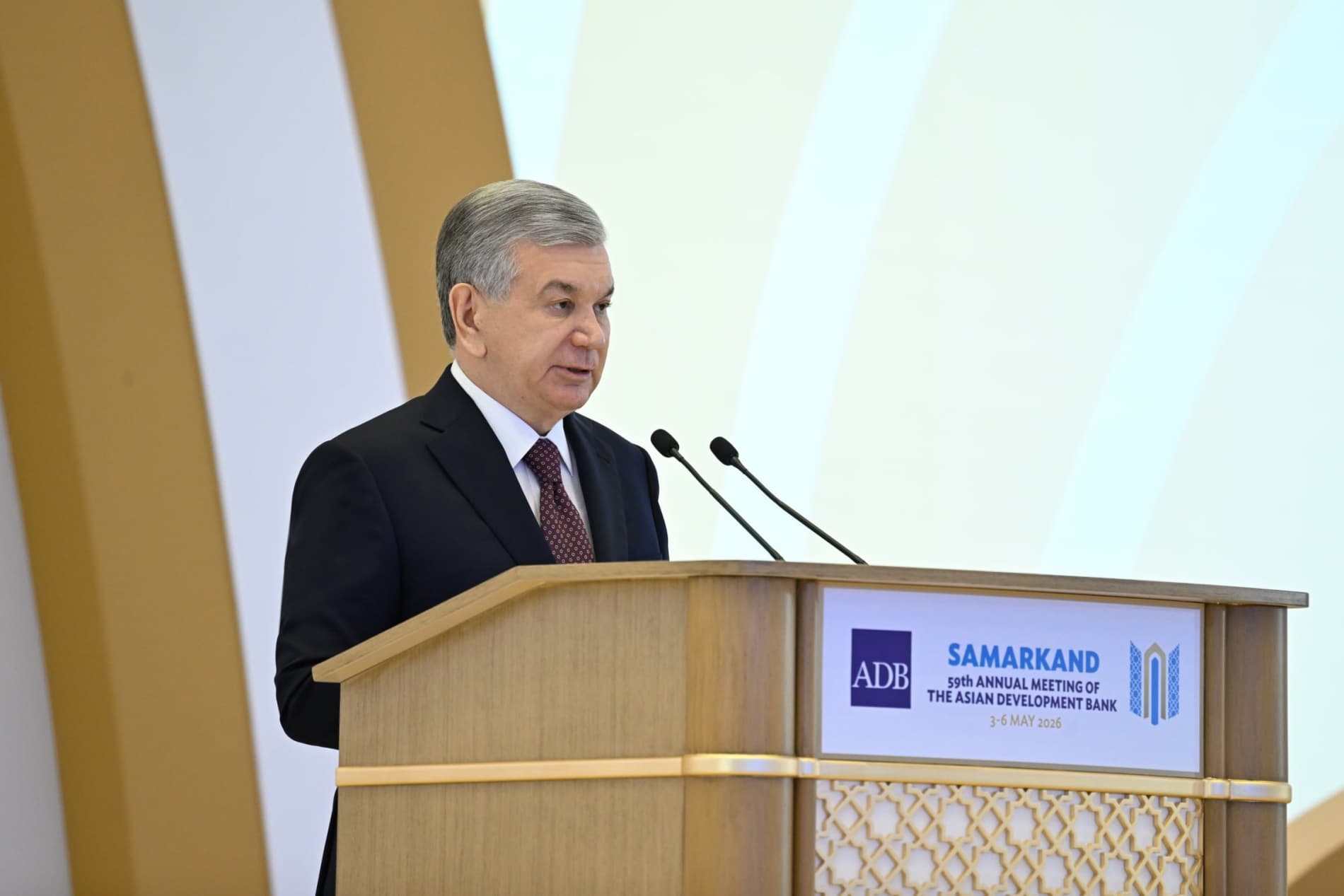 Президент Узбекистана обозначил ключевые направления сотрудничества в рамках ежегодного заседания АБР