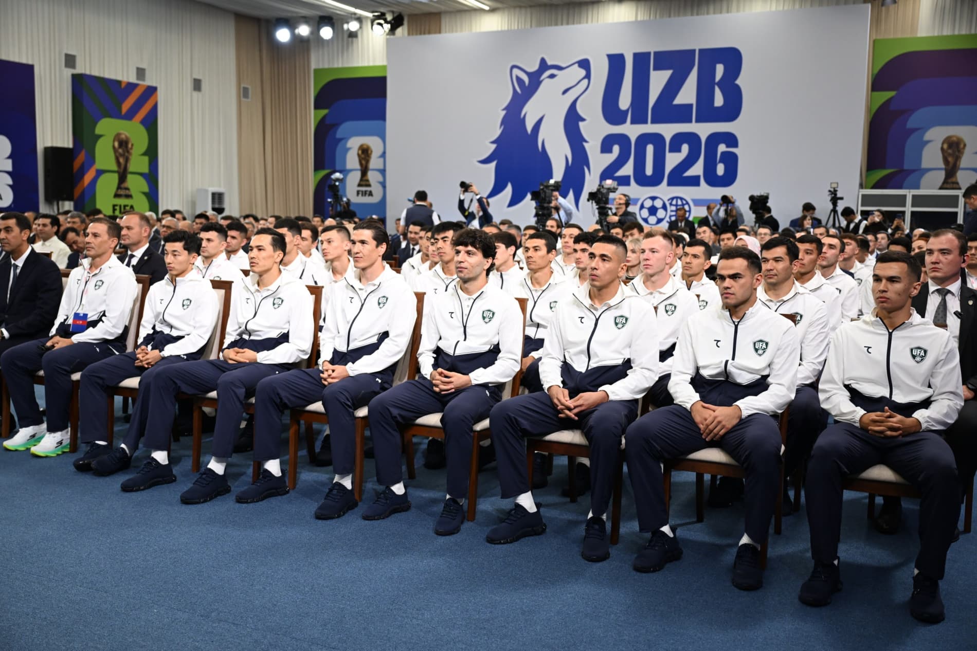 Prezidentimiz futbol boʻyicha milliy terma jamoa aʼzolari bilan uchrashdi