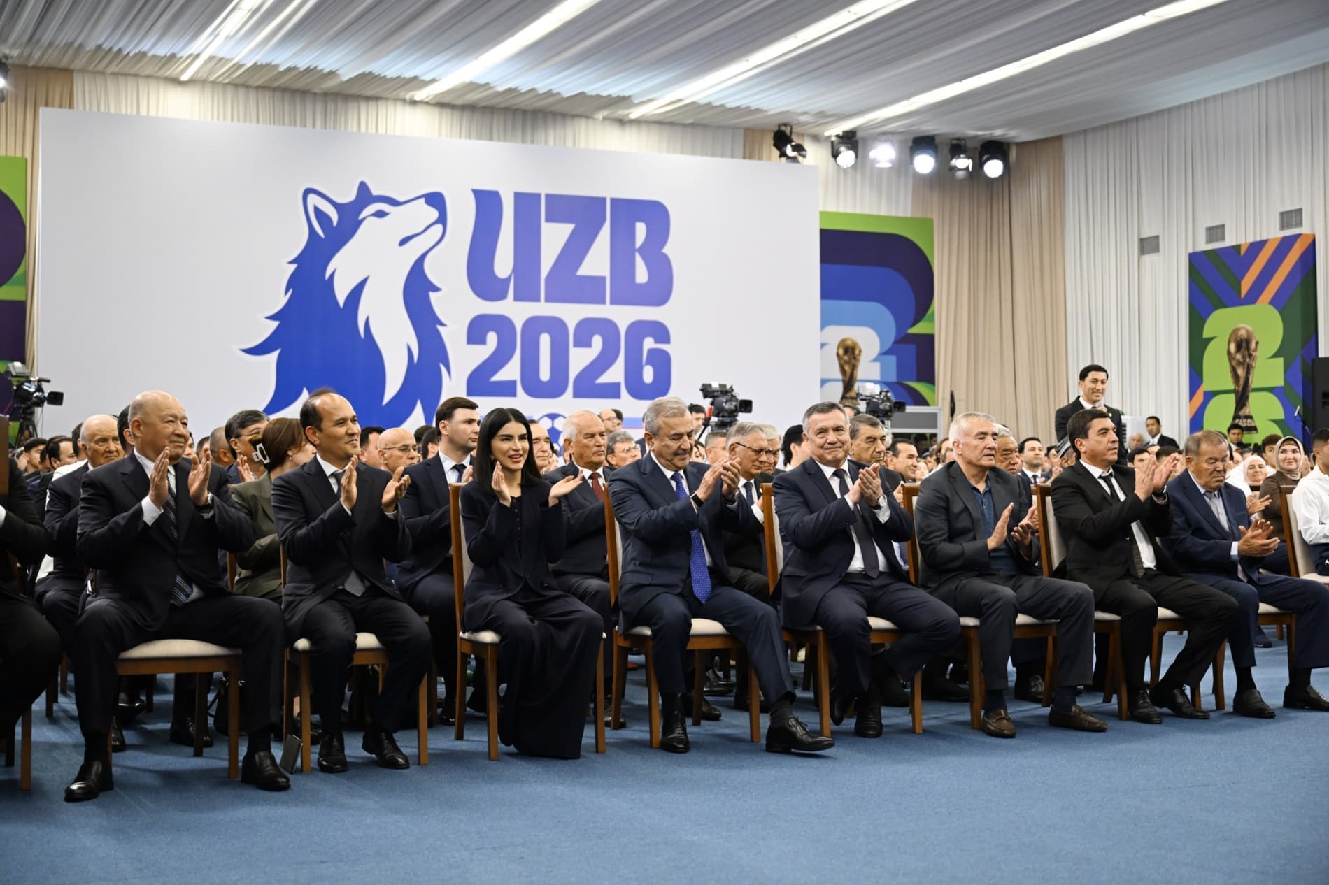 Prezidentimiz futbol boʻyicha milliy terma jamoa aʼzolari bilan uchrashdi