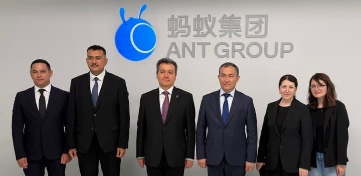 Обсуждены перспективы сотрудничества с китайской компанией Ant Group в сфере развития искусственного интеллекта в Узбекистане
