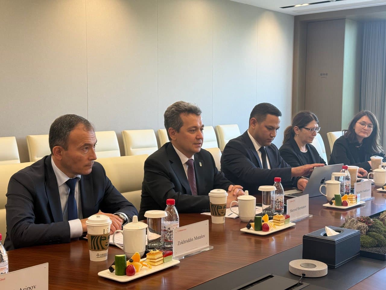 Alibaba Cloud bilan sun’iy intellekt va bulutli texnologiyalar sohasidagi hamkorlik istiqbollari muhokama qilindi