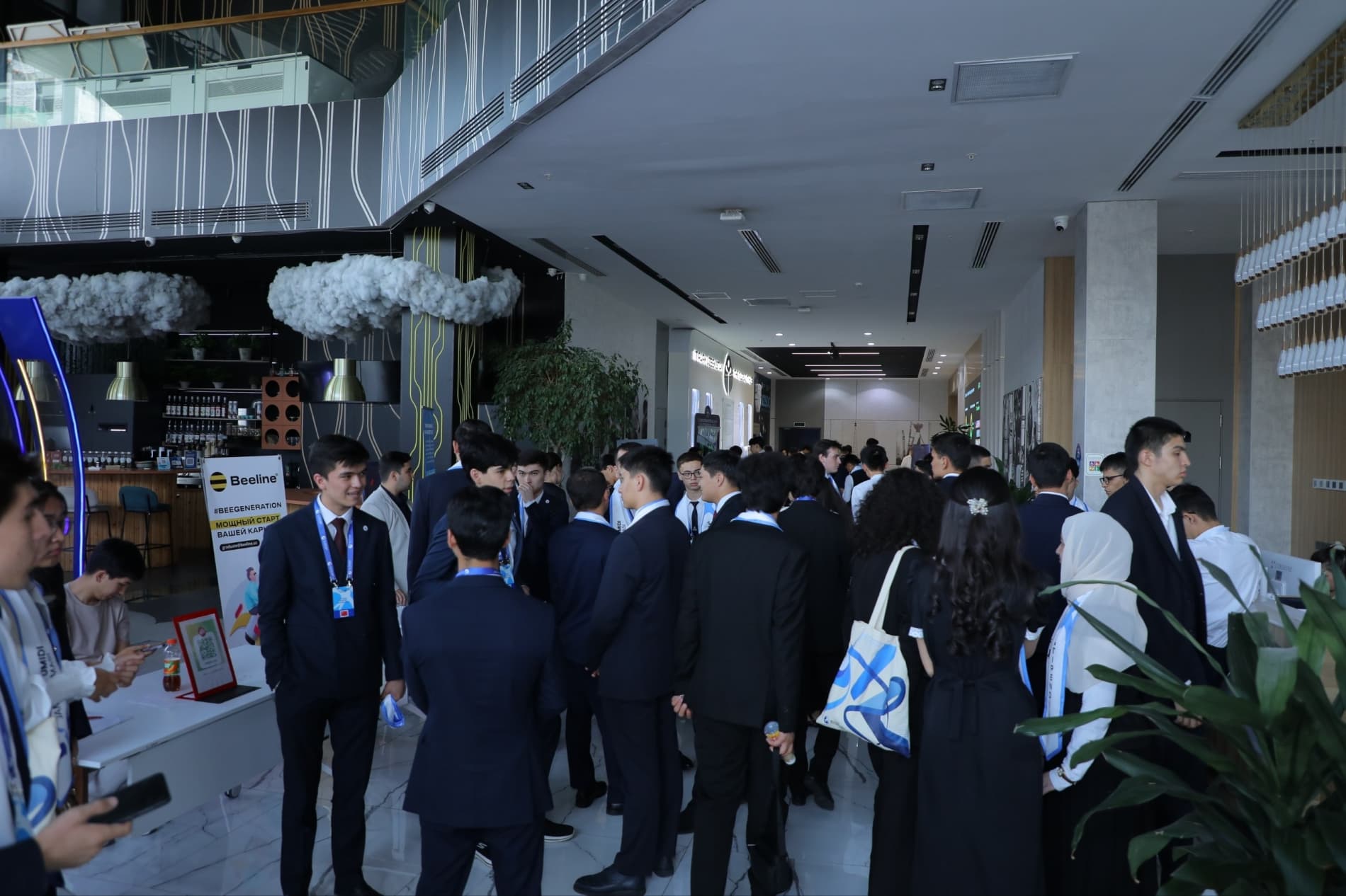 Forum and Job Fair Held for El-yurt Umidi Foundation Scholarship Holders