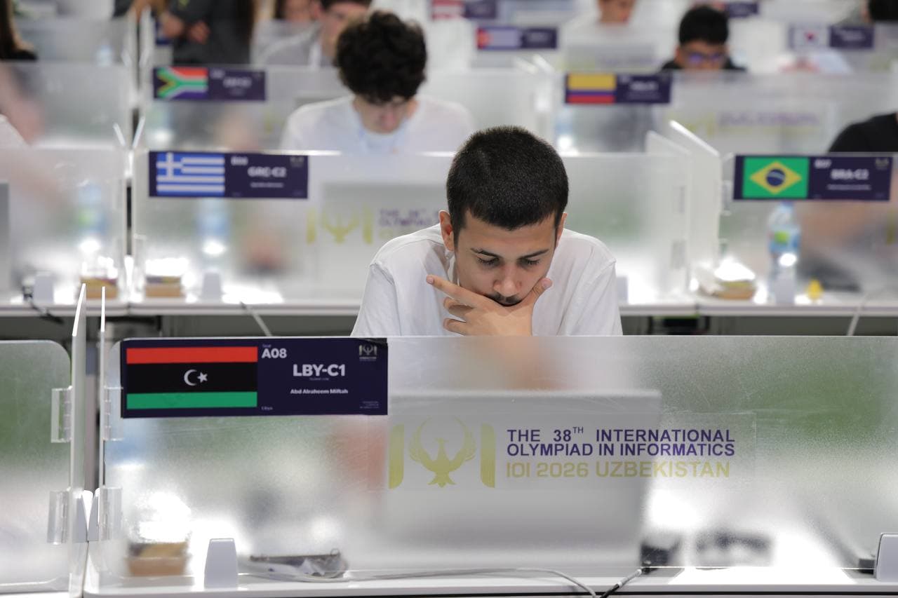 O‘zbekiston tarixida ilk bor o‘tkazilayotgan 38-Xalqaro informatika olimpiadasining birinchi kun bahslari boshlandi
