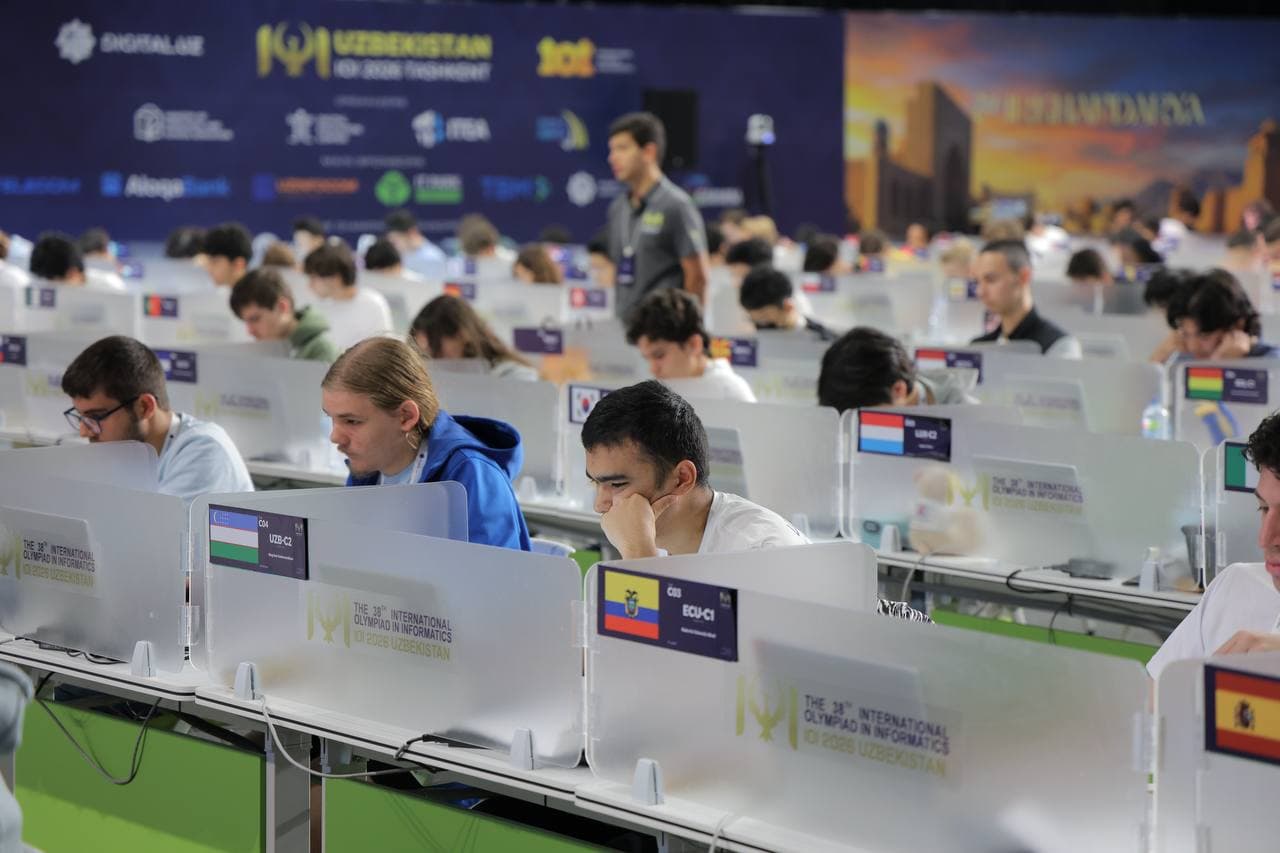 O‘zbekiston tarixida ilk bor o‘tkazilayotgan 38-Xalqaro informatika olimpiadasining birinchi kun bahslari boshlandi