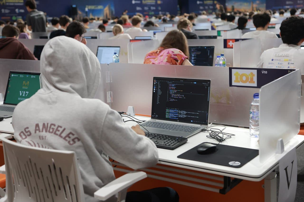 IOI 2026: Дания лидирует по росту результатов первого дня, Узбекистан — среди команд с наиболее заметной положительной динамикой