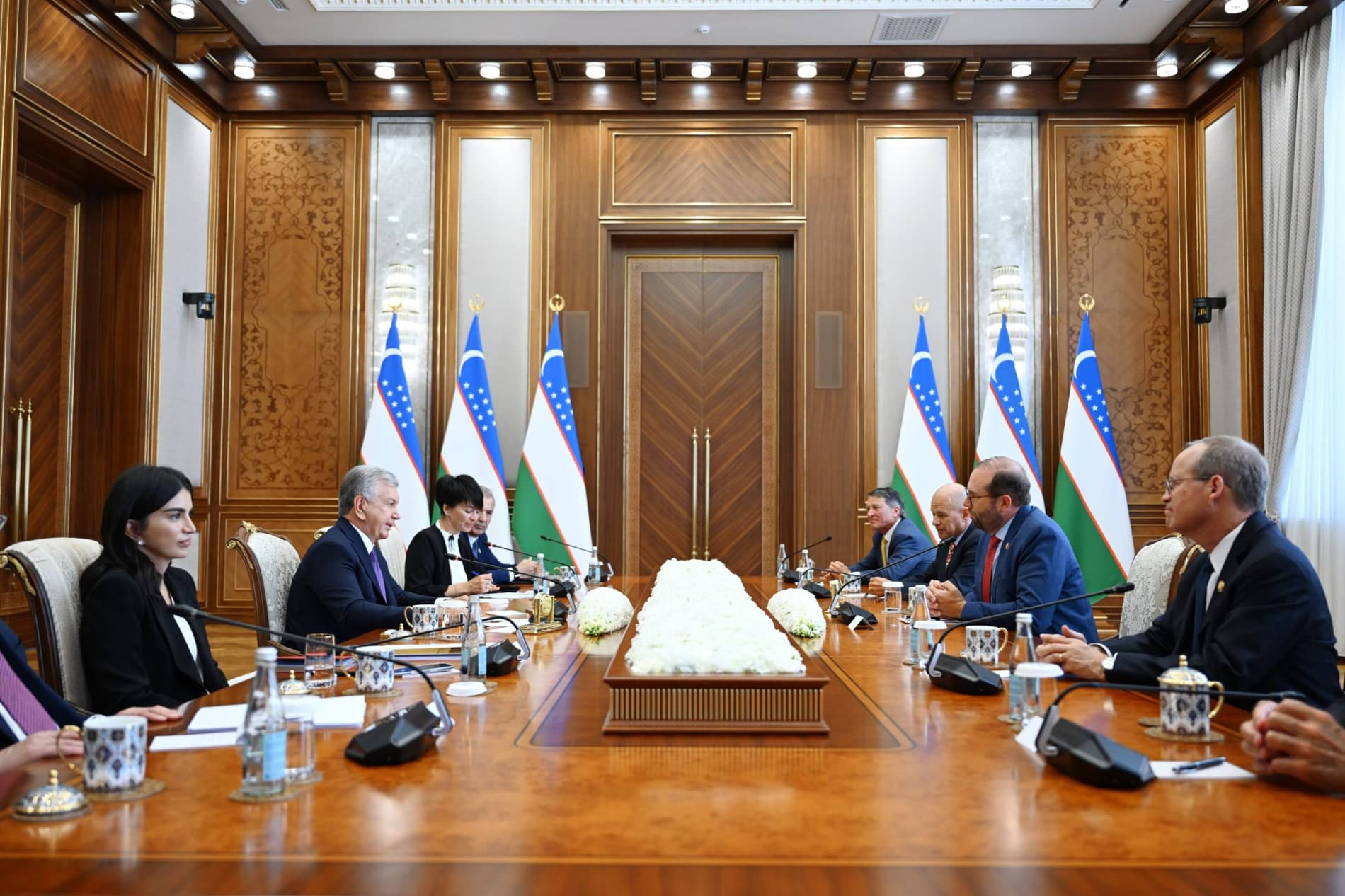 President Shavkat Mirziyoyev receives U.S. House of Representatives delegation