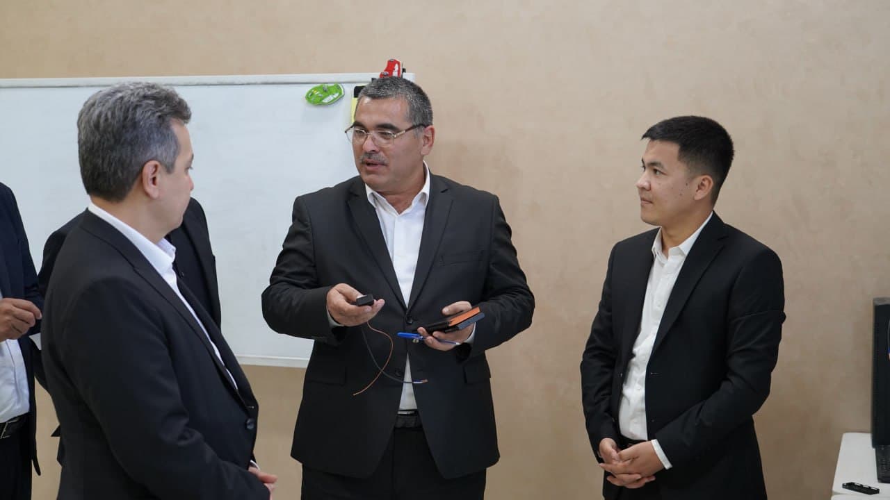 Vazir Nukusdagi “Aral Hub” faoliyati bilan tanishdi