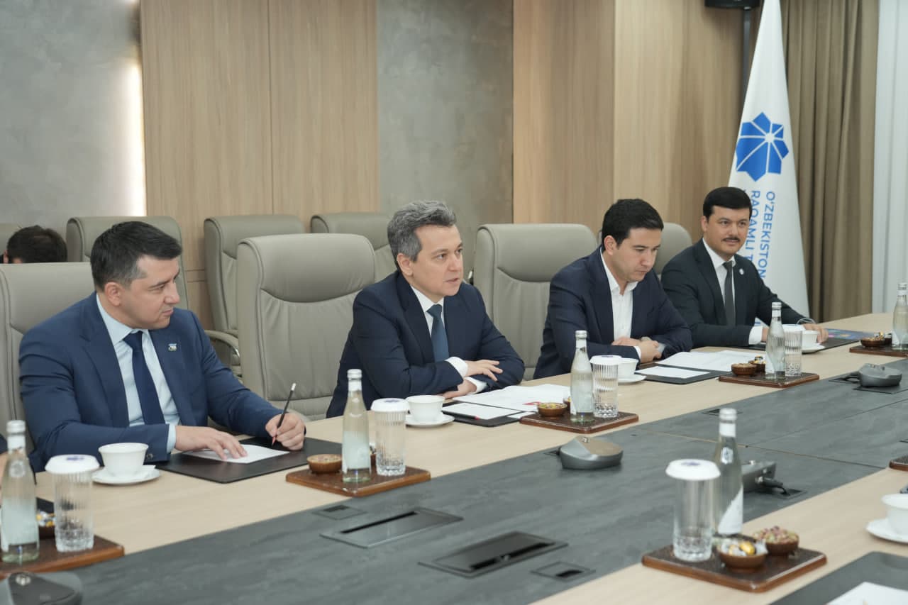 Shveytsariya elchisi bilan raqamli texnologiyalar sohasidagi hamkorlik istiqbollari muhokama qilindi
