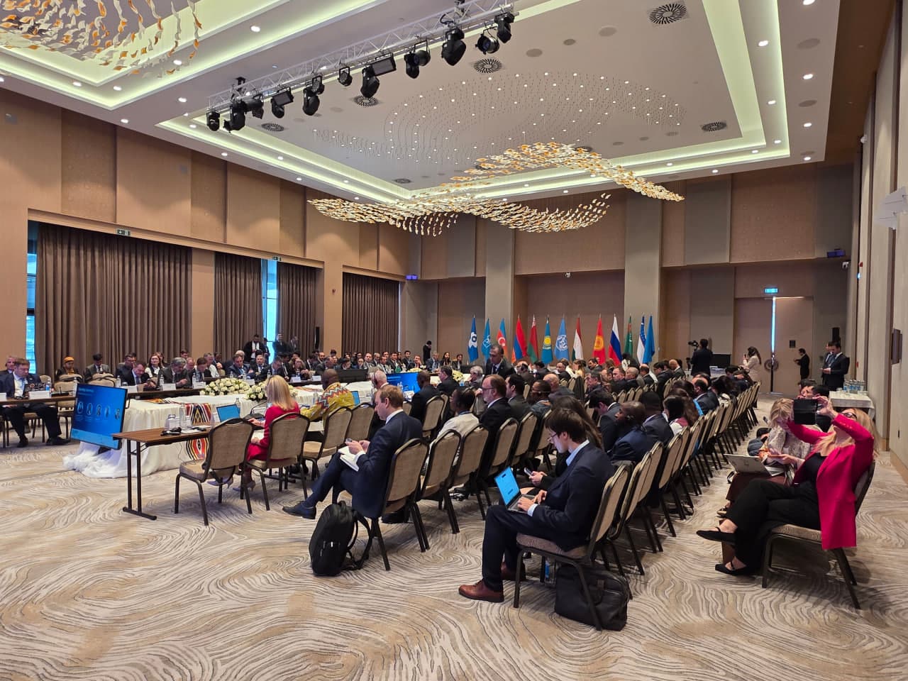 MDH mintaqasida raqamli transformatsiya: imkoniyat va istiqbollar muhokama qilindi