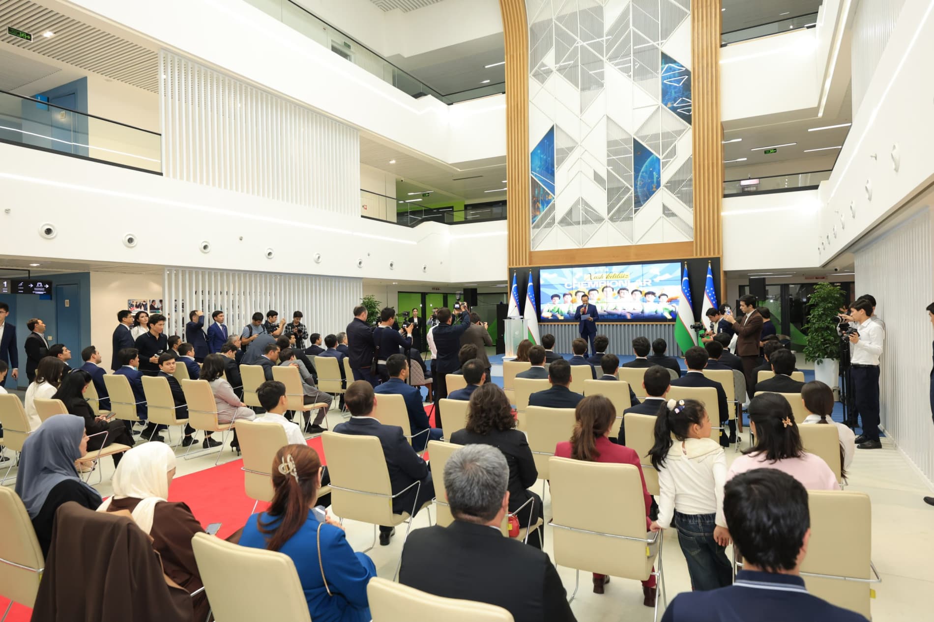 “First Global Challenge - 2026” xalqaro robototexnika musobaqasi gʻoliblari taqdirlandi