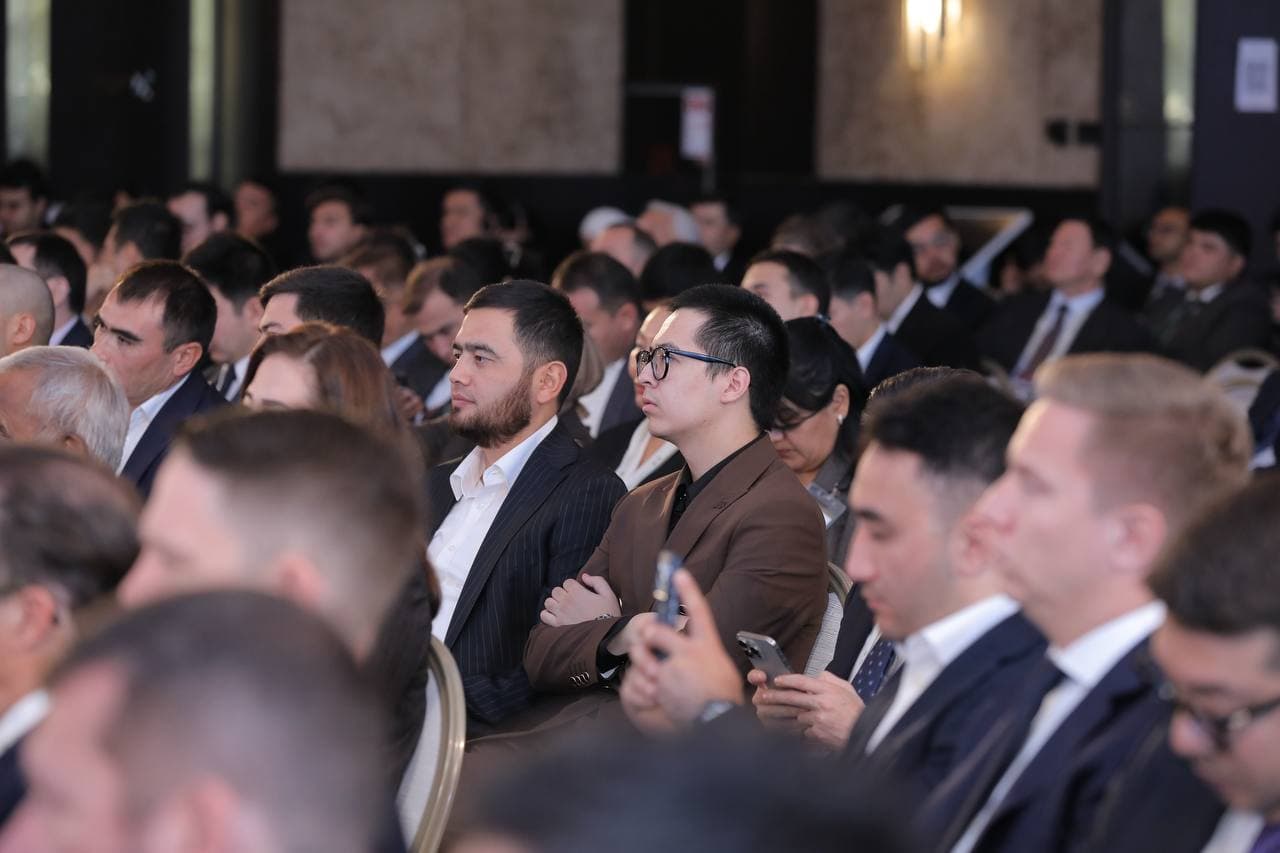 Samarqandda “C5+1” formatidagi biznes dasturining asosiy yo‘nalishlaridan biri raqamli texnologiyalar bo‘ldi